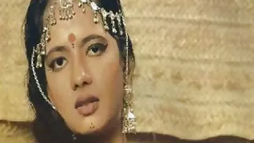 লাতিনা চোদা চুদির ভিডিও তার অফিসে একটি রাগ মত চোদা পায়